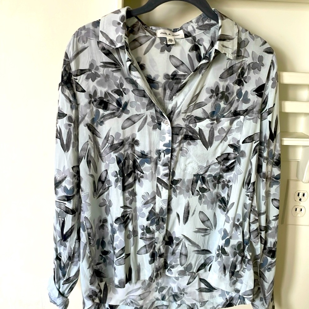 Cloth and Stone blouse from Anthropologie